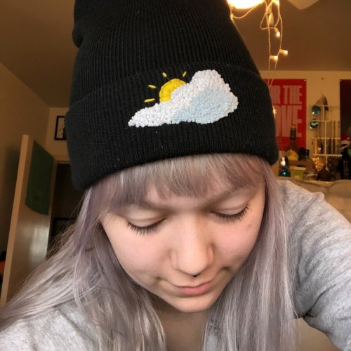 ⛅️ Head in the Clouds ⛅️ ⁣ Happy 420 ⁣ ⁣ ( embroidery by me)⁣ ⁣ ⁣ ⁣ #embroidery #cloud #sun #headint