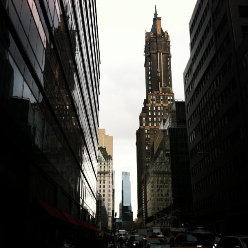 @mo_newyork tower from across town #hotel #nyc