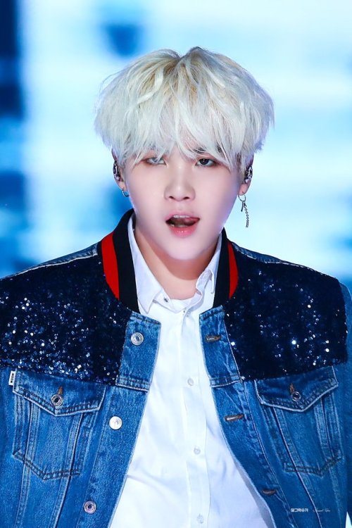 foryoongi:171225 sbs gayo daejeonby clattering suga｡ thank you! ◇ please do not edit, and take out w