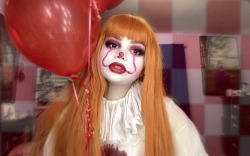 love-cosplaygirls:  AJ (IG @gothnpeach) as Pennywise the Clown