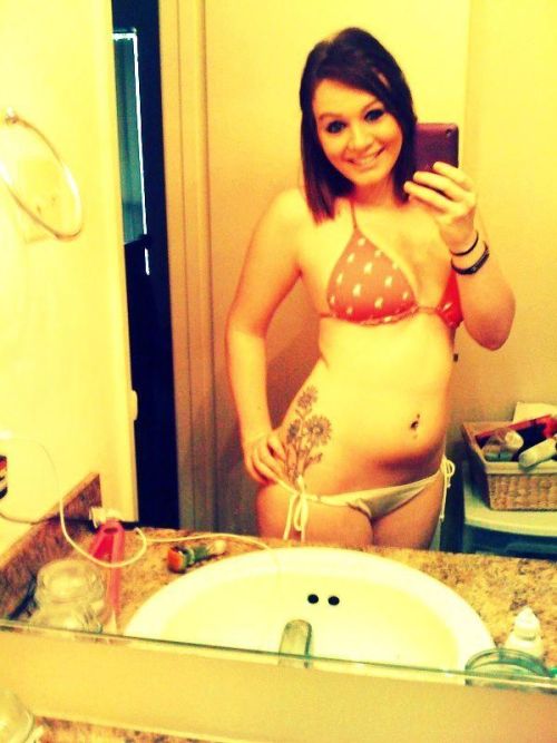 Teen: Riya (Oakland, CA) 11 nude pics: http://bit.ly/1dFJgUeSubmission from Ahmad K.