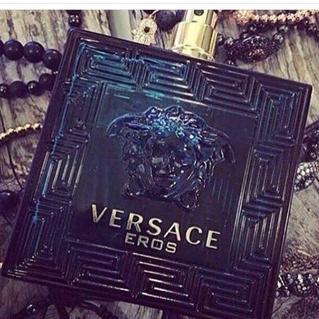 VERSACE