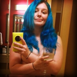 madisoncosdev:  Tomorrow I’ll be in#LA with my @cosplaydeviants event team for #animeexpo. So excited! But now, it’s time to finish my wine and go to bed. #nomakeup #bluehair #wine #turndownfornaps