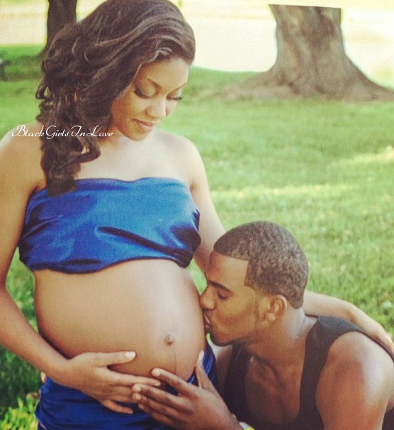 blackgirlsinlove:  NBA player Chris Paul and his wife Jada Crawley. The two met in