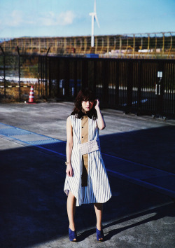 46pic:  Yumi Wakatsuki - B.L.T.