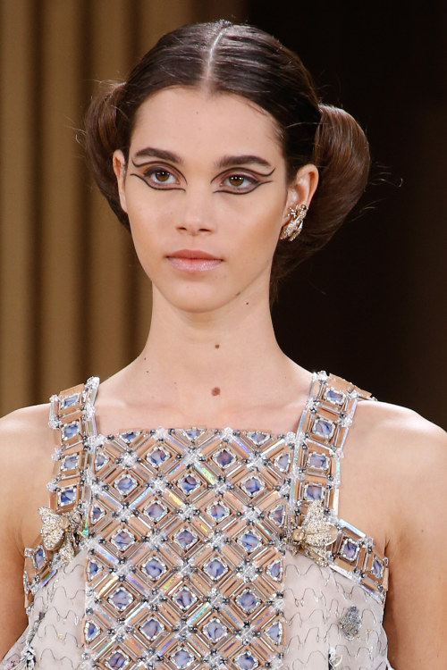 CHANEL SPRING 2016 HAUTE COUTURE SHOW in PARIS