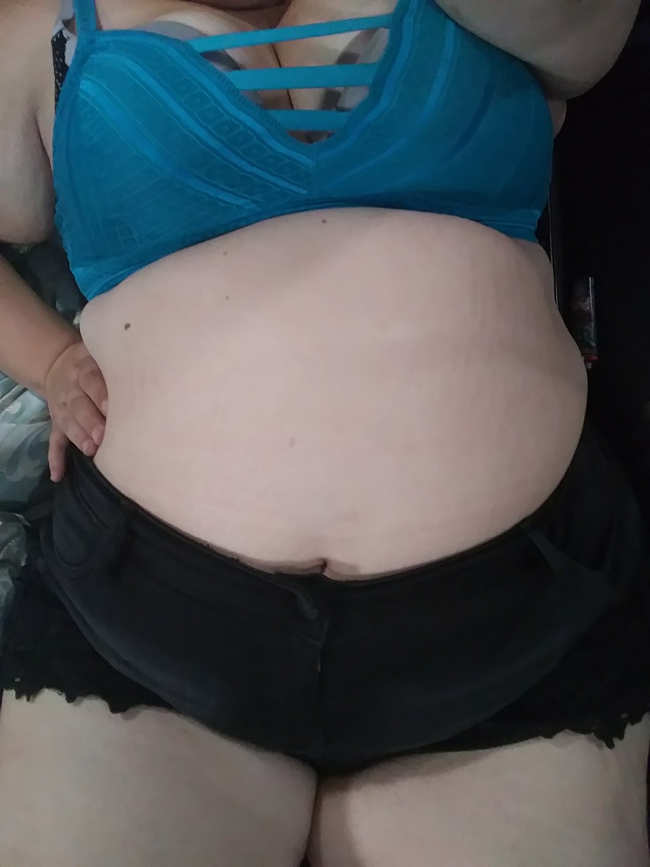 x8xdarkrosex8x:  Finally back! 💜💜💜 #bbw #fatty #feedee