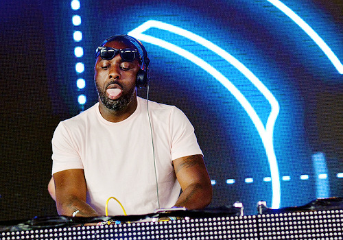 celebritiesofcolor:  Idris Elba performs live on the Sonic stage during the second day of Glastonbury Festival at Worthy Farm, Pilton on June 27, 2015 in Glastonbury, England.
