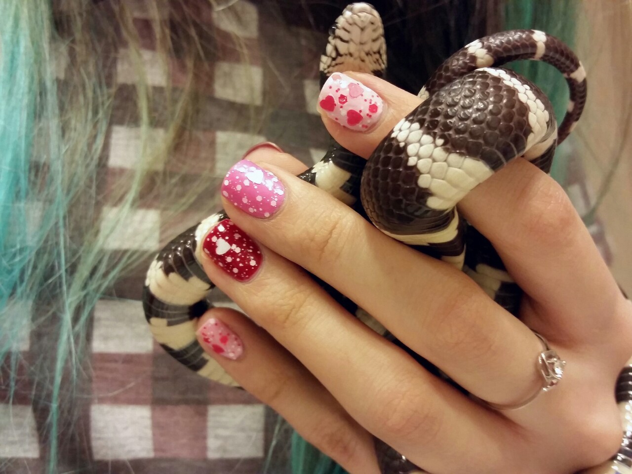 Valentine’s Day :) my nails looked super cute haha. Look at that adorable chin!