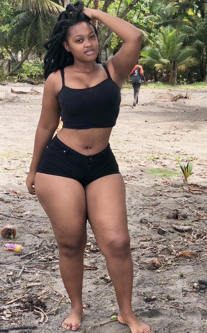 kingjazziedad:  DeliciouslySexy. CurvyLicious. BootiDelicious.. Ms Tha__Antidote