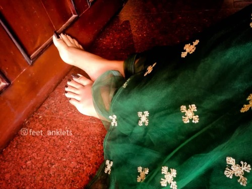 Morning Vobes  . . Follow @feet_anklets  . . #photooftheday #photographylovers #indianphotography #k