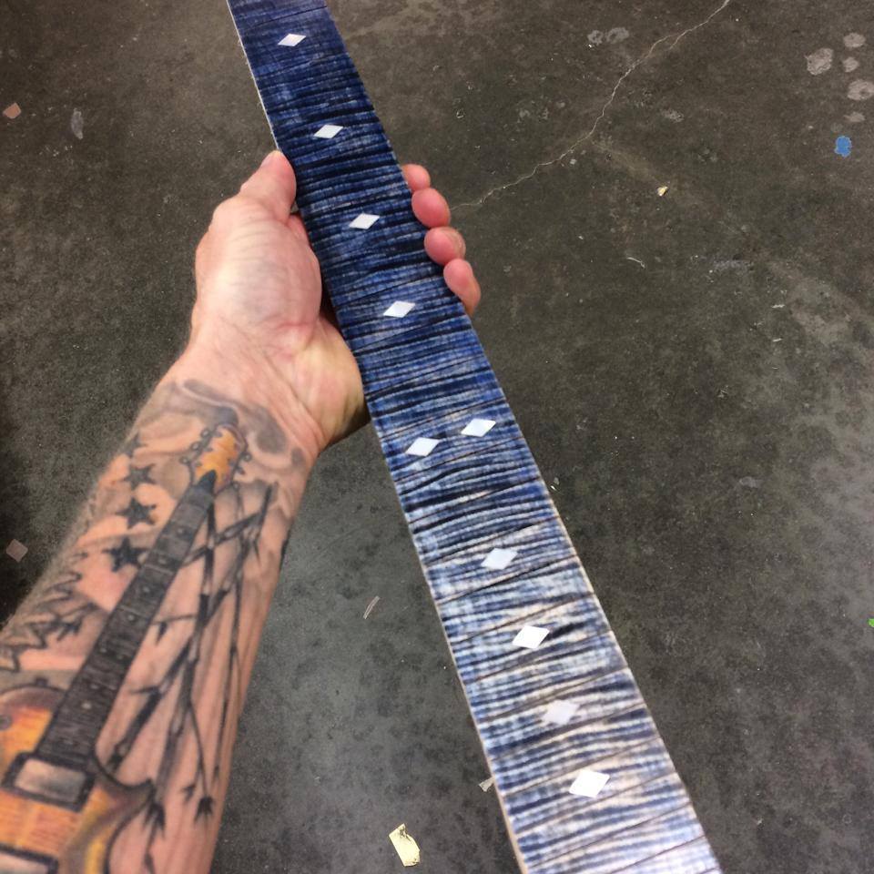 guitarlust:  OH YES. Why has no one thought of doing this a long time ago?!? 