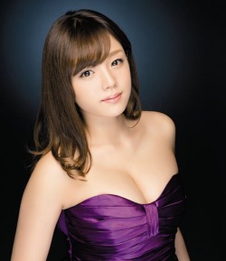 Ai Shinozaki