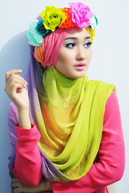 canadianzenscavengerhunt:  Wallflower - Dian Pelangi 