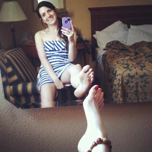 ohmandy56: #me #rainbowtoes #feet #footfetish #ohmandy56