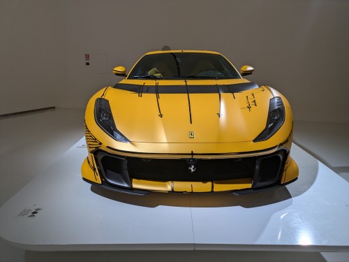 Ferrari 812 Competizione Tailor Made