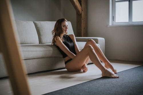 no-uggos:  Laura Scharnagl