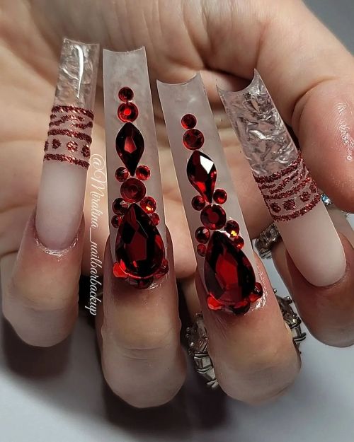We're so obsessed with this medium square set 😍 There's always something  special about red bling nails! DM to order! 📩 Ps. Want that… | Instagram