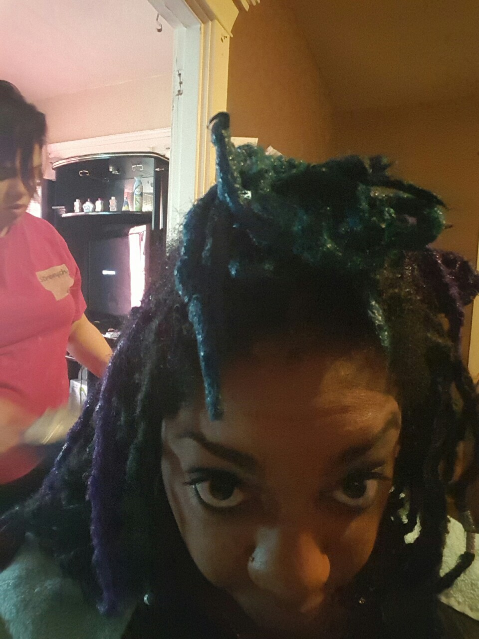 dynastylnoire:  My first move of 2k16 was taking the yarn off my locs and getting