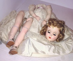 darling-dolls: Broken. 💔