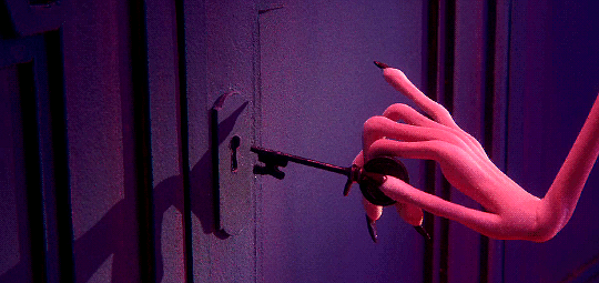 credencesbarebone:  how can you walk away from something and still come back to it?
