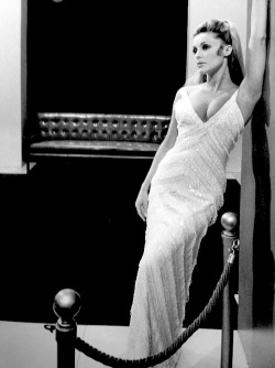 meganmonroes:  Sharon Tate in Valley of the