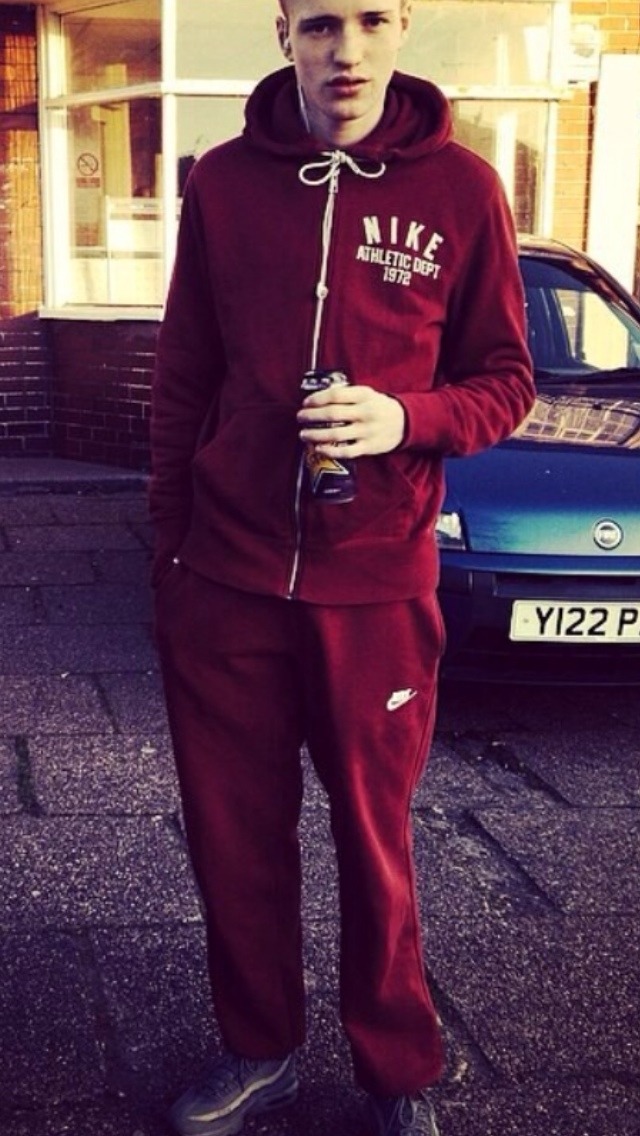 gearladuk:  Scallys/Lads - wearing joggers