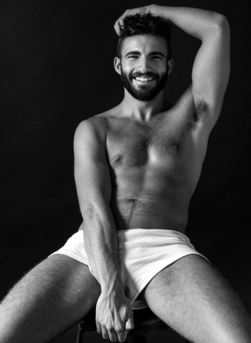 gcr75:  G’s aggregation of hot: male models (amateur / aspiring & pro), amateurs, selfies, etc. – model(s) unknown BY MATT HOPKINS