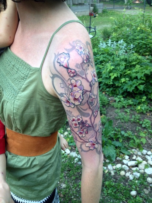 daemonrowanchilde: Daemonic Japanese cherry blossoms: memorial tattoo to my client’s infant daughter