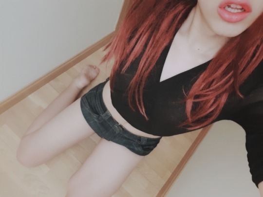 lauratrap:  Here is the full pic-set winner outfit from the last battle outfit 
