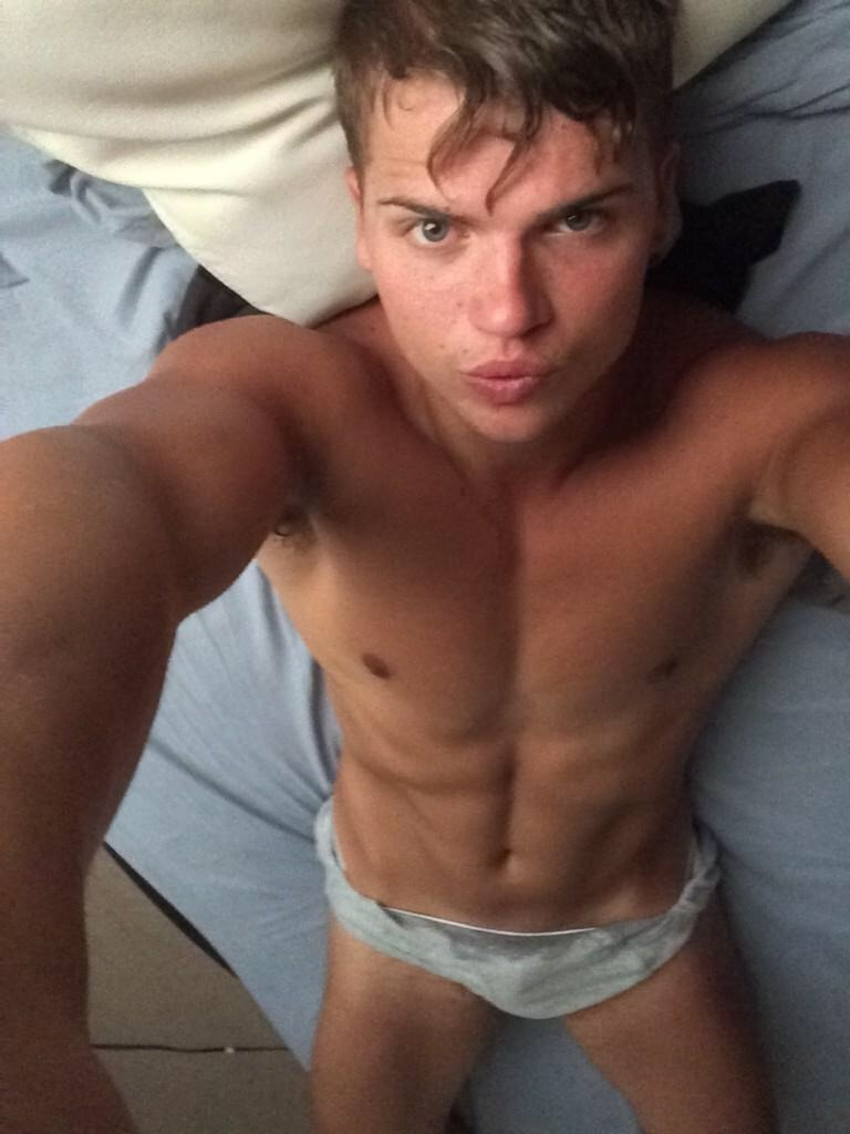 famouslastwords666:gaysouthaussie:gaysouthaussie  Can I.. May I… I want to suck