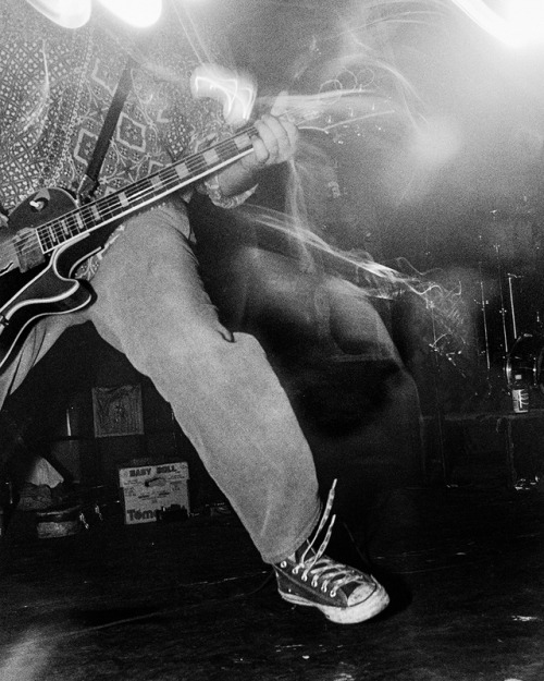 postpunkindustrial:  Buzz Osborne, The Melvins, Motorsports International Garage, Seattle, 9/22/90. 