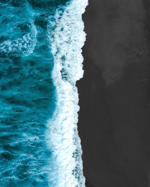 drxgonfly - Black sand beaches (by Sacha Styles)