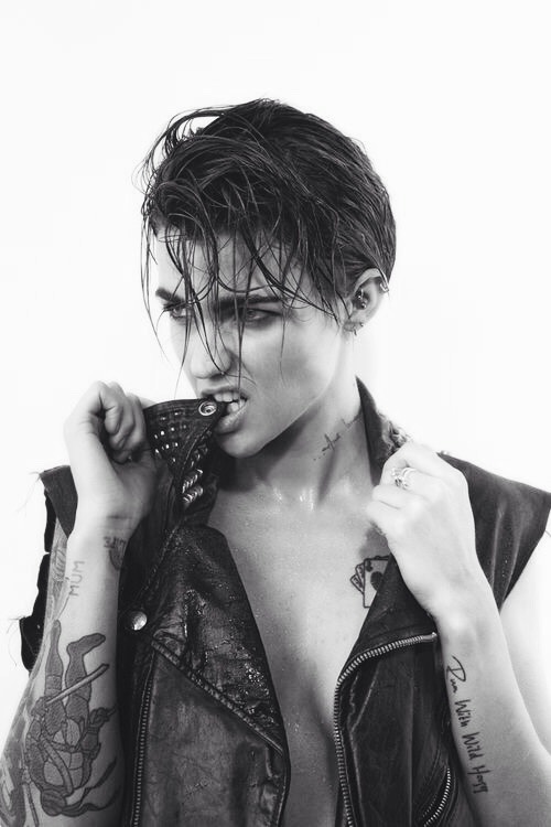 guadeve:  Ruby Rose x B&W
