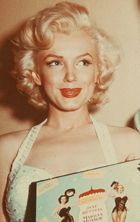 Marilyn Monroe in 1953.http://www.suicidebetties.club/pinupgirlcentral/Marilyn-Monroe- porn pictures
