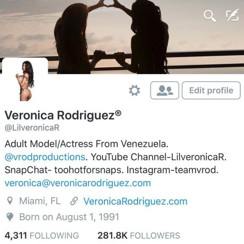 #follow #me on #Twitter - LilveronicaR / porn pictures