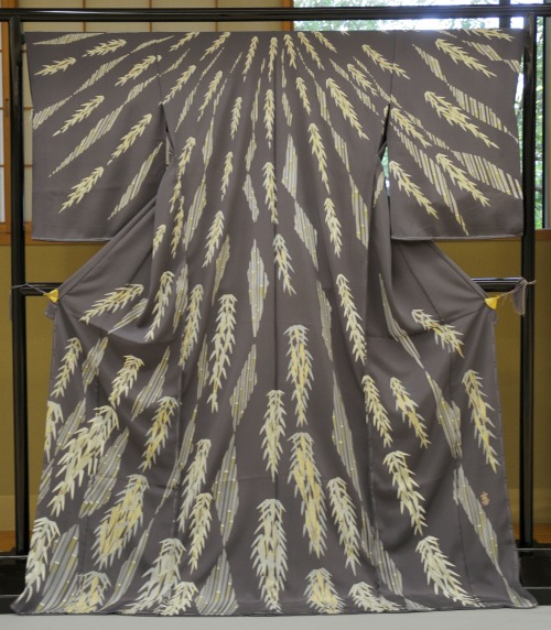 kagayuzen:The 46th Kaga-Yuzen New Work CompetitionVisiting Dress “Sei Sei” by Kyoko Naka