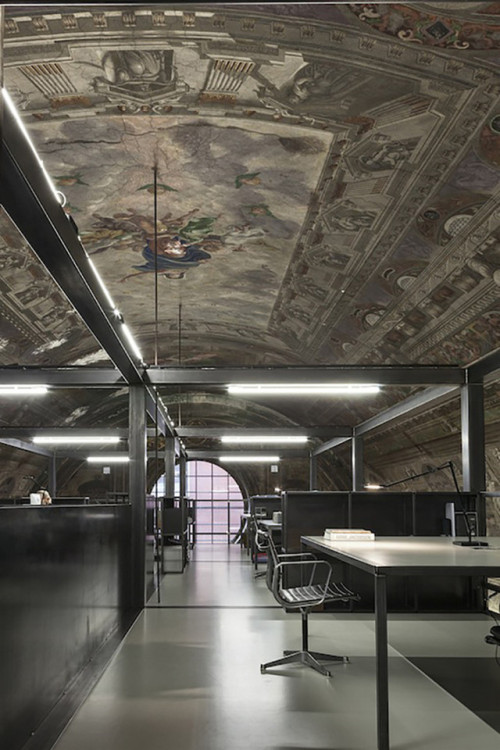 s-h-e-e-r:Milano | Porta Lodovica - Una chiesa privata 