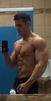 southhallspsu:  cameraphonemuscle:  Collin