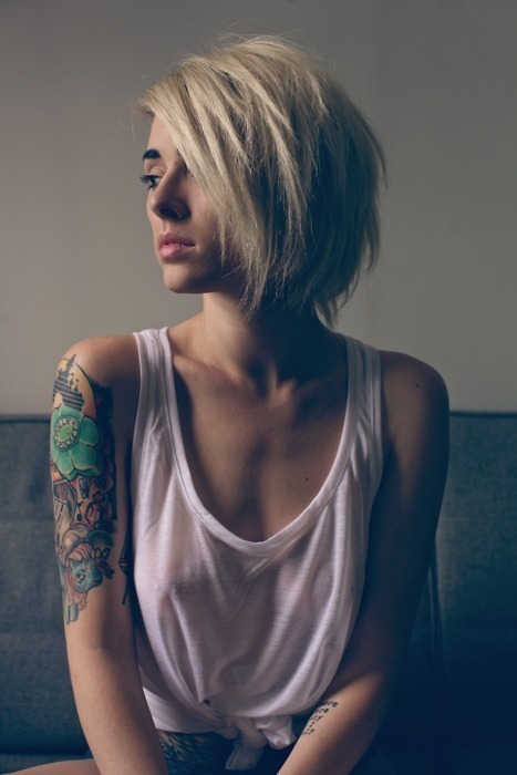 Short bob blonde hair