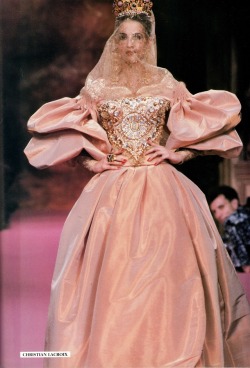 barbiescanner:Christian Lacroix Haute Couture