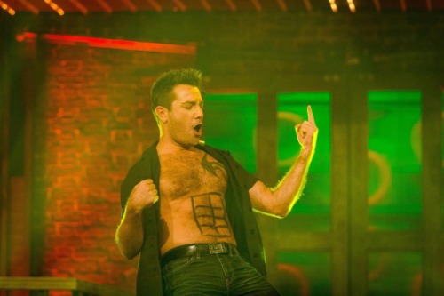⭐️Gino D'Acampo⭐️ Lip Sync Battle UK (2017) Gino rips his shirt open as he performs Peter Andre&rsqu