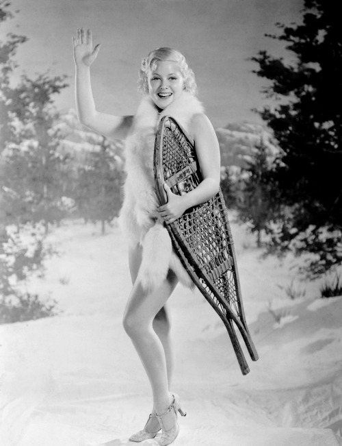 ilovedamsels1962:  Christmas pinup of the day…Mary Carlisle, 1932