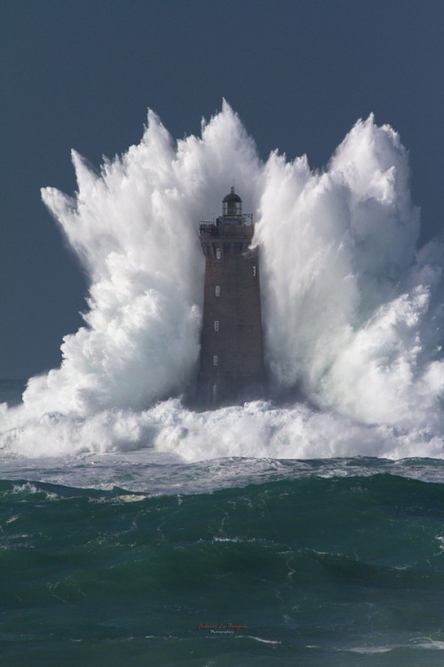 morethanphotography: Le Four, phare de la mer d'Iroise by fabricerobben