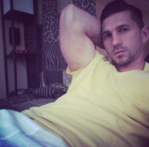 exclusivekiks:  Hot jock exposed. Sean Diezel. 