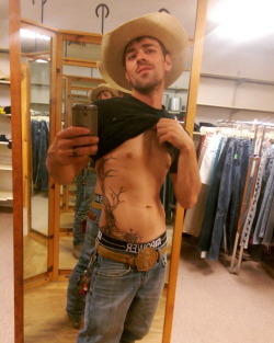 cowboy8526:  I’m a gay cowboy that’s