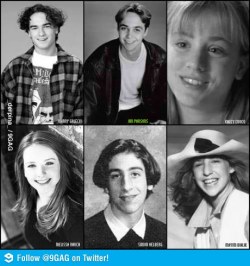 obsessedmoi:  The cast of The Big Bang Theory in youth. 