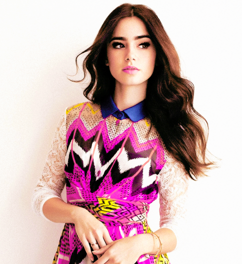 simpleau:  She is so gorgeous — Lily collins &lt;3