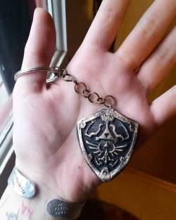 Legend of Zelda shield key chain  #loz #legendofzelda