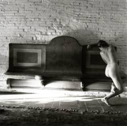Inthemoodtodissolveinthesky:  Francesca Woodman, Untitled, Antella, 1977-78 